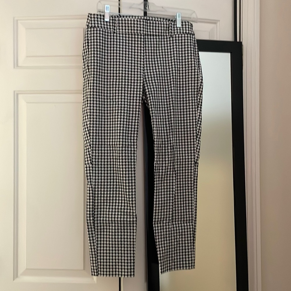 New without tags J Crew pants Size 4